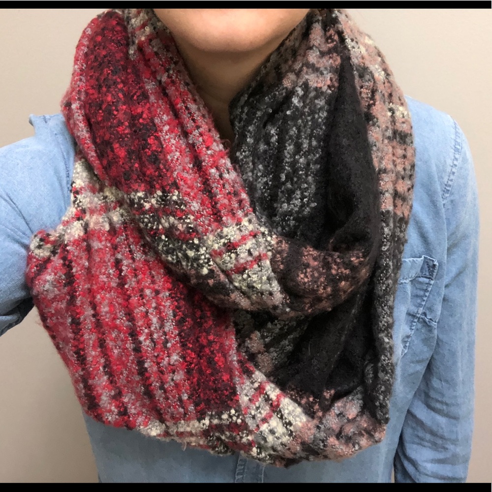 Infinity scarf